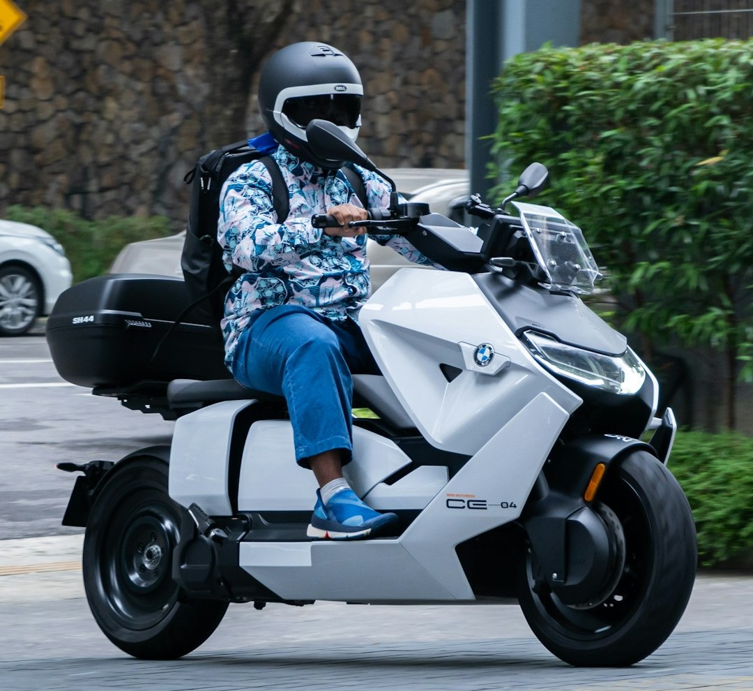 Electric bike rental for daily commute